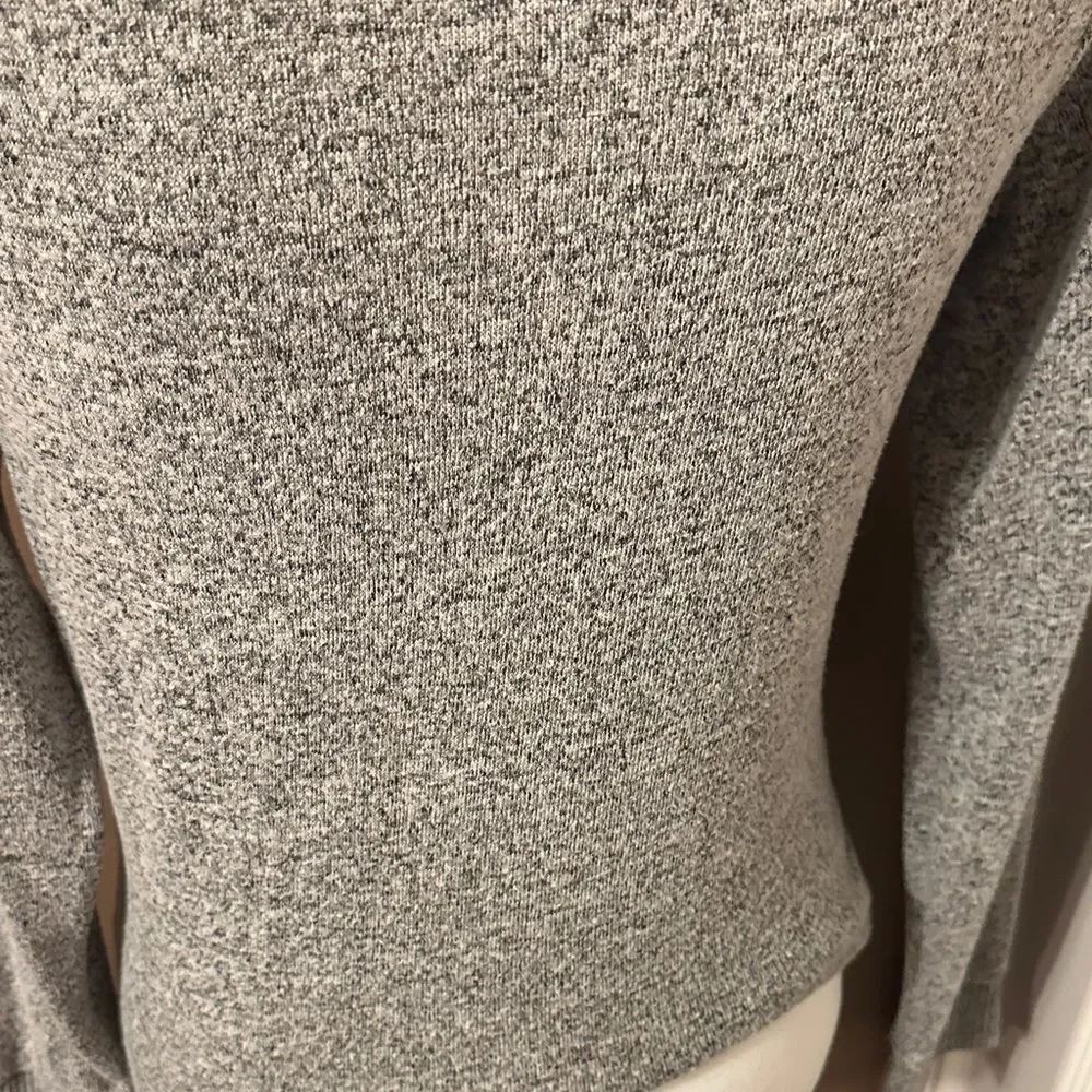 Moon dance Gray Knit Top Size Xsmall - Picture 5 of 8